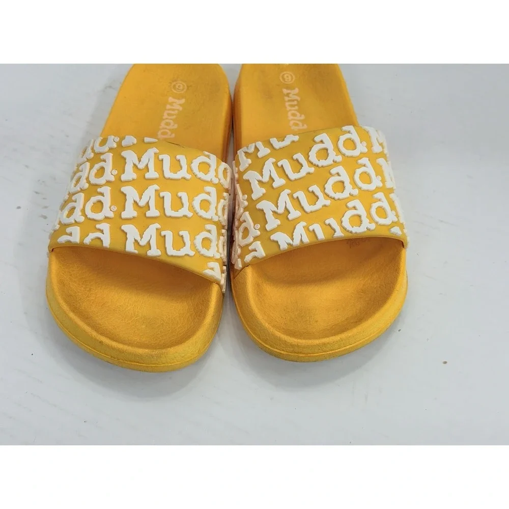 Mudd Billie15K Girls‎ Yellow Logo Slide Sandals Size 6 Y2K Comfort Summer Beach